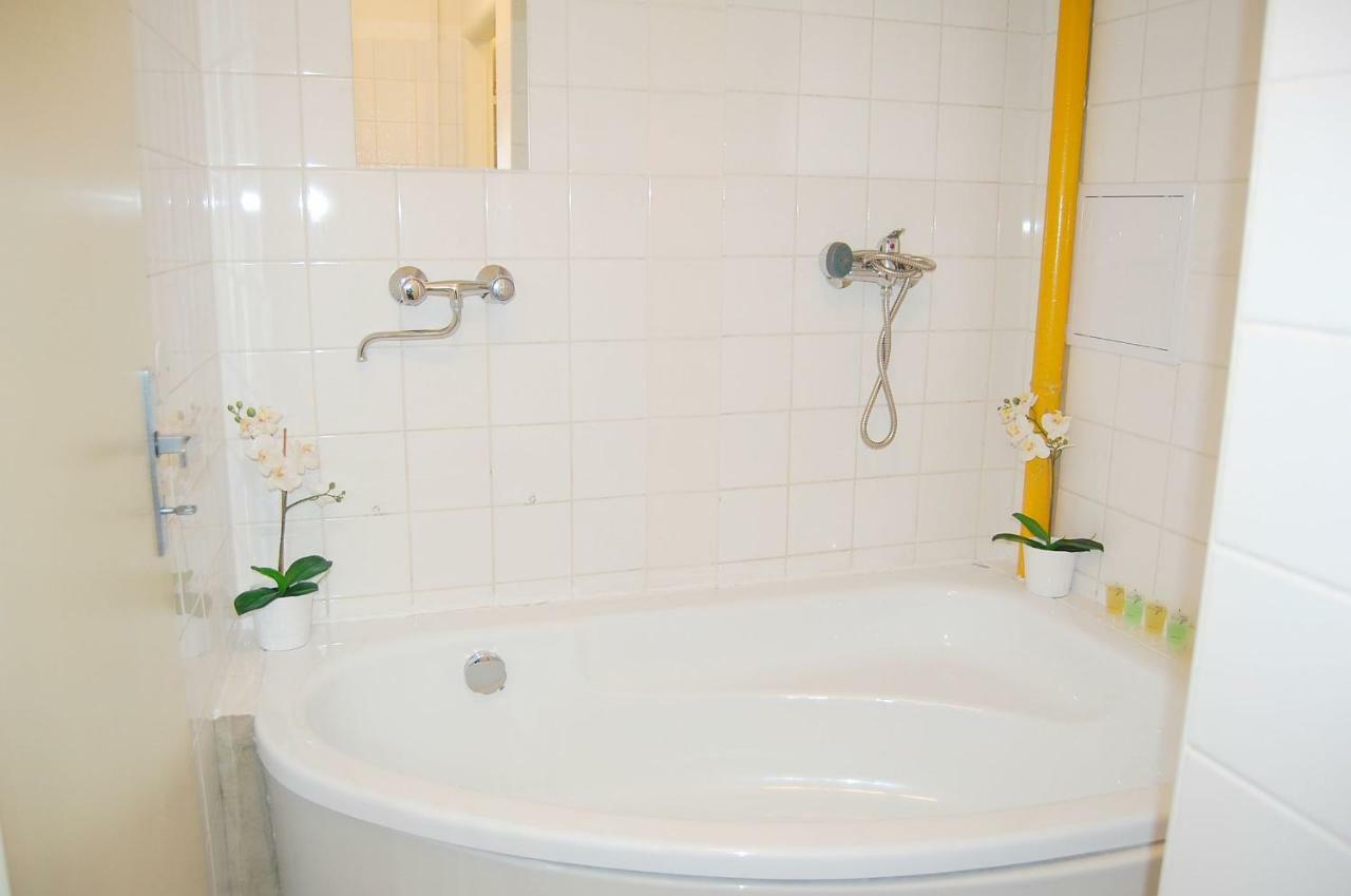 Affinity Hotel Prague 2 Bagian luar foto